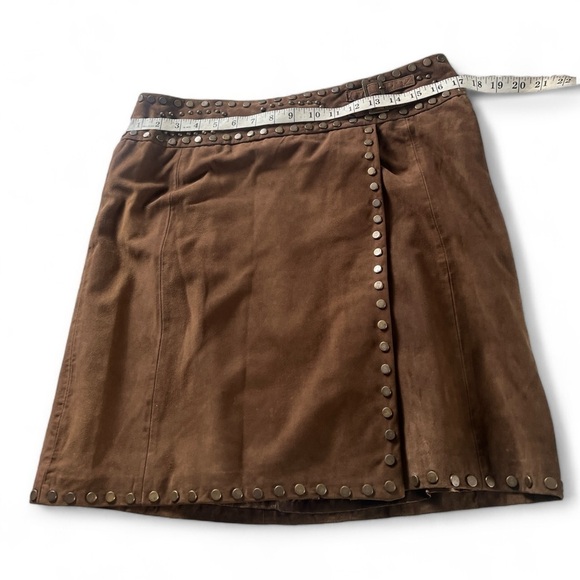 VS2 by Vakko Vintage Brown Studded Slit Suede Lined Skirt Size 10 - Picture 14 of 17